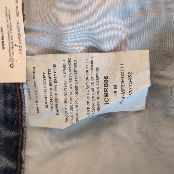 Lee Bermuda Jean Shorts - Picture 5 of 8